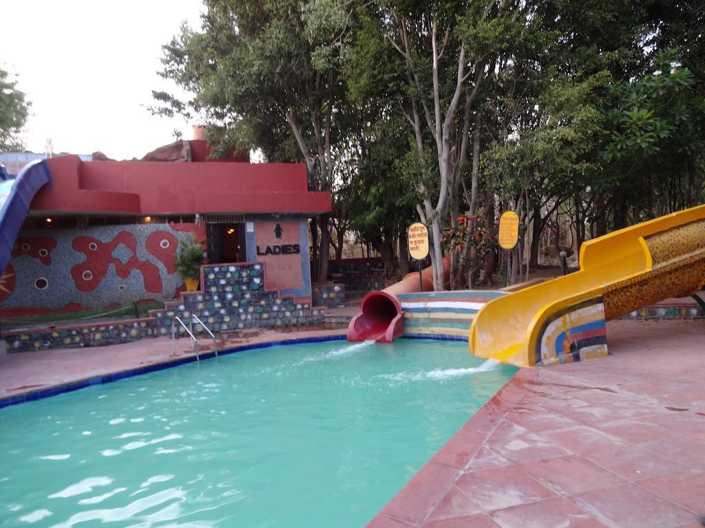 Chokhi Dhani Indore Luaran gambar